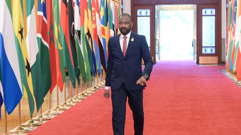 Assimi Goïta affirme que les Occidentaux soutiennent les terroristes au Sahel 